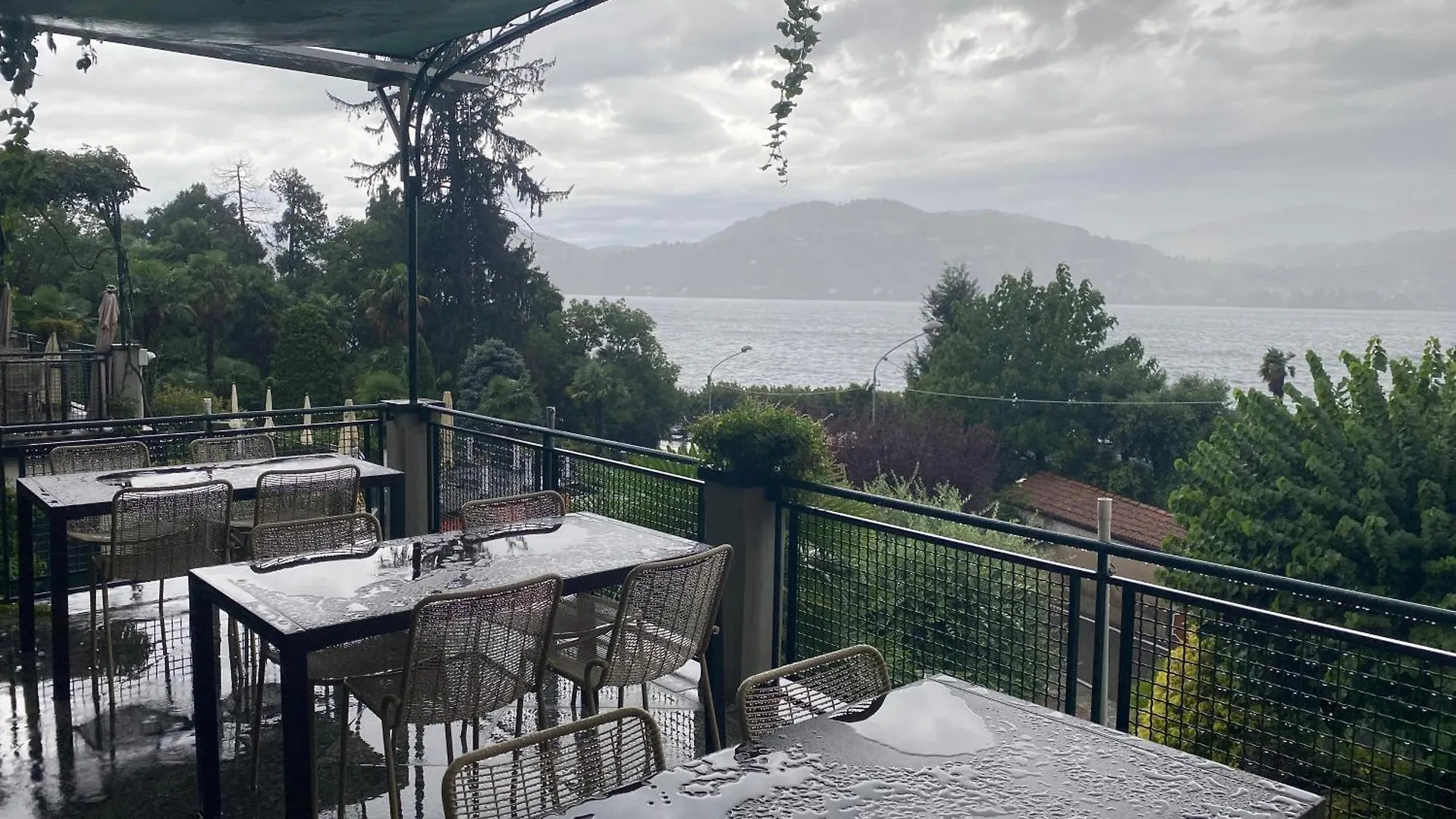 Hotel Belvedere Ranco 3*,  Italy
