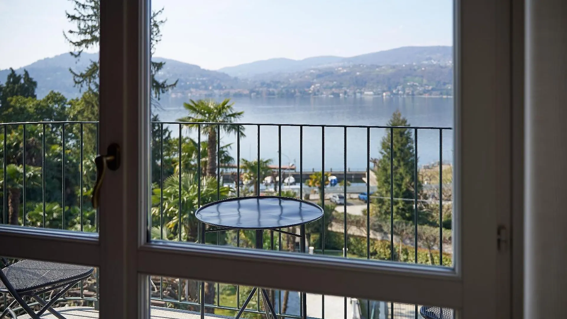 Hotel Belvedere Ranco 3*,  Italy