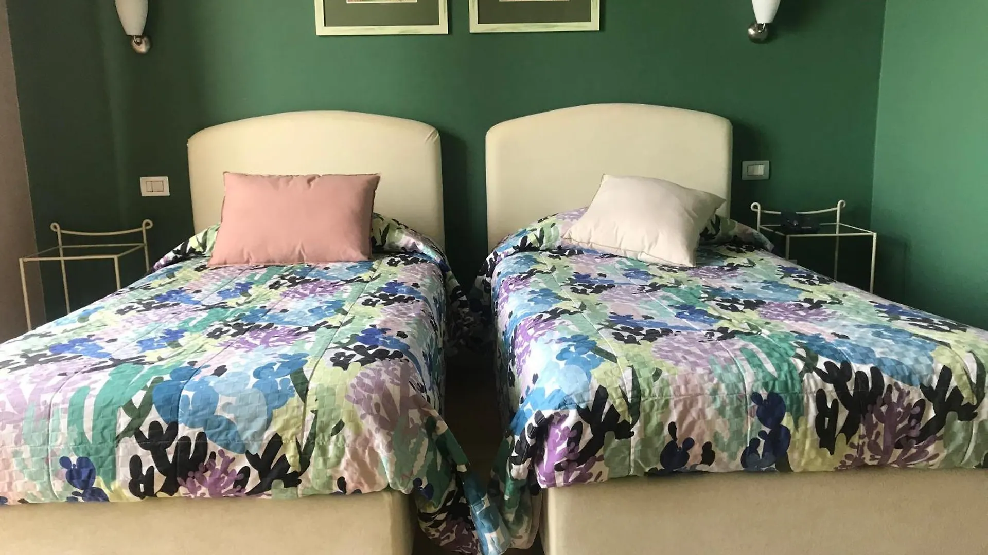 Hotel Belvedere Ranco Italien