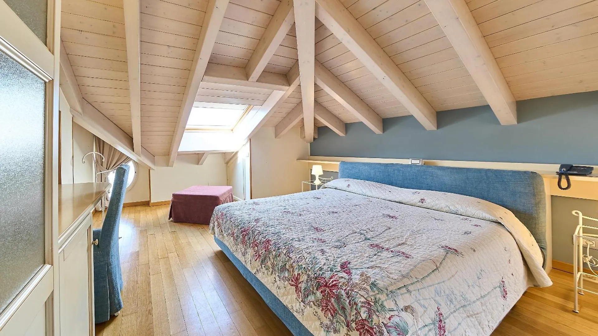 ***  Hotel Belvedere Ranco Italien